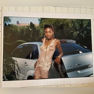 Photograph of singer Brandy